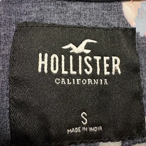 Hollister Tropical Floral Button-Up | Size Small - Picture 4 of 6